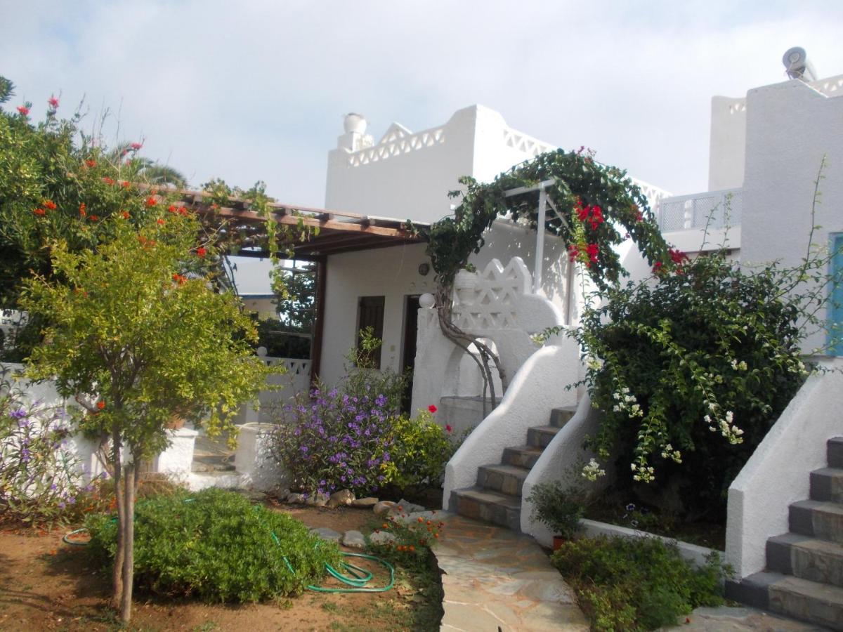 Nyfes Traditional Boutique Faltaina Skyros Exterior photo