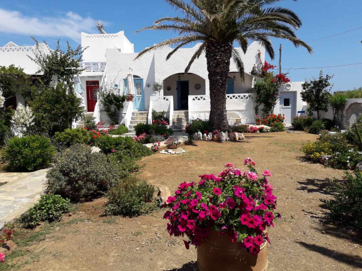 Nyfes Traditional Boutique Faltaina Skyros Exterior photo